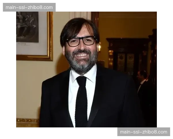 专访AC米兰商务总监：谈亚洲市场拓展与社交媒体“带货”的球员合同条款